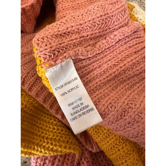 Colorblock V-Neck Sweater - Picture 8 of 8